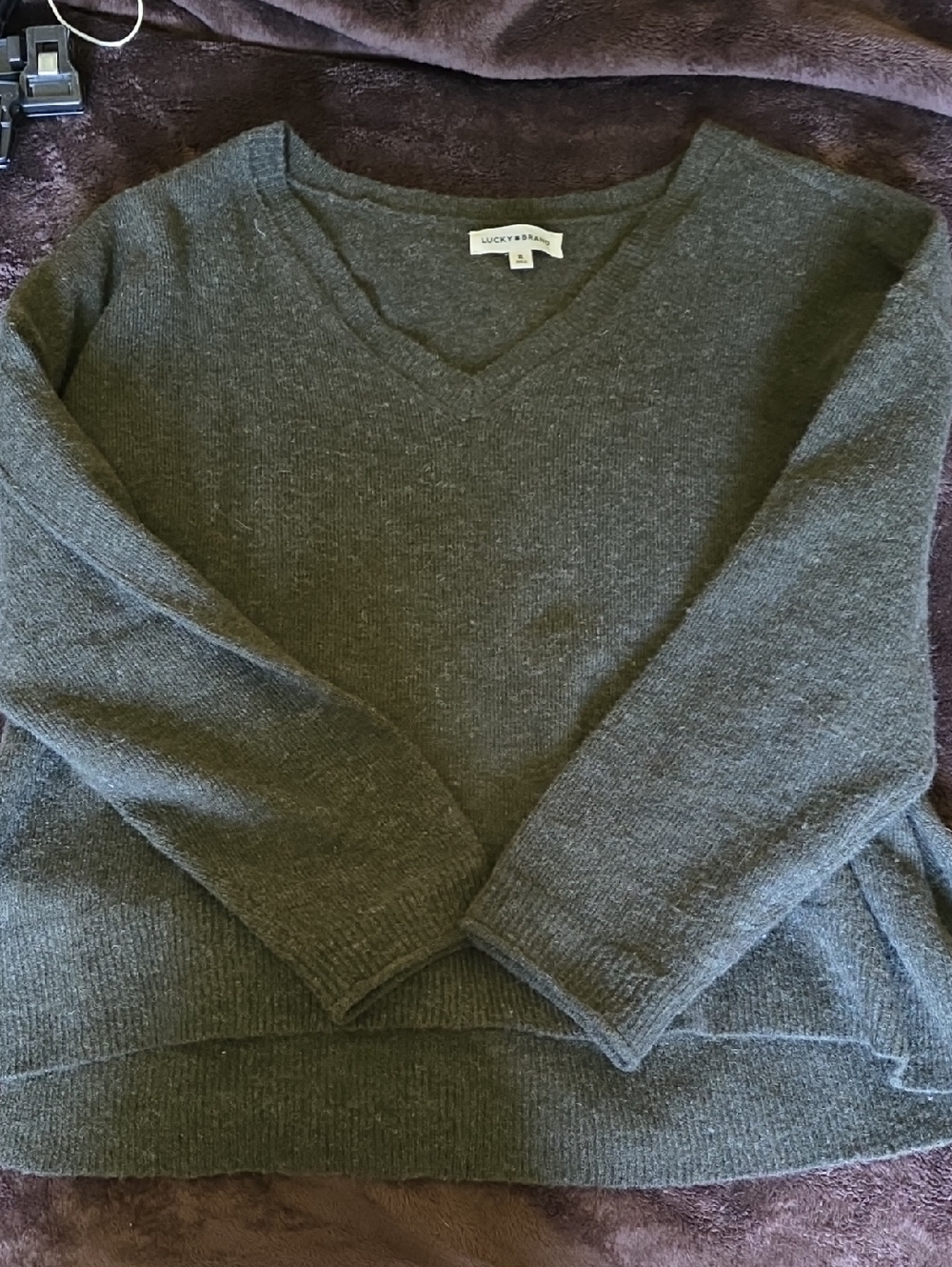Lucky Brand Women's V-Neck Heather Gray Sweater